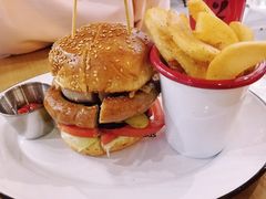 -HELLO 27 意面·沙拉·帕尼尼