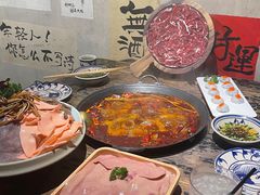 -旧街市鲜货老火锅(大光路店)