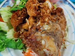 大蒜煎鱼-陳妈妈泰国菜