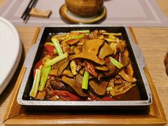 -格桑花开药膳蔬食文化空间
