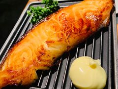 -萤初高端日料王(曲江银泰店)