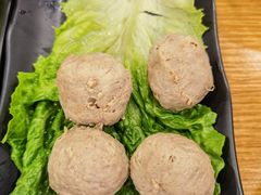 手锤生牛肉丸-就这么牛潮式牛肉火锅(华侨城店)