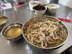 -正宗杨记普洱酸醋米线(总店)