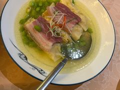 -新镇江酒家(南京西路店)