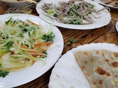 -溢心园香河肉饼总店
