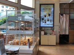 面包甜点陈列柜-奈雪的茶(华强北中航城店)