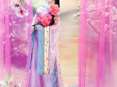 粉唐-九月鹰飞汉服摄影工作室