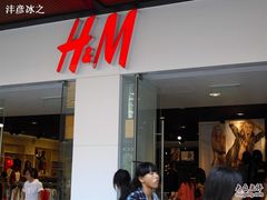 -H&M(天一广场店)