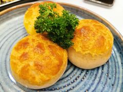酥皮叉烧包-白天鹅宾馆-宏图府餐厅