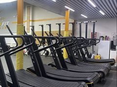-超菲特健身工作室(晨月店)