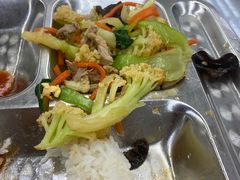 胡萝卜花菜肉片-复旦大学本部-食堂