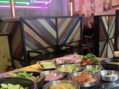 -香猪坊韩国烤肉专属门店(魏公村店)