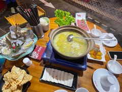 -捞围鲜·港式打边炉(海阳路店)