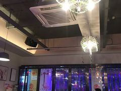 -樱花里音乐餐吧·牛扒椰子鸡(东圃店)
