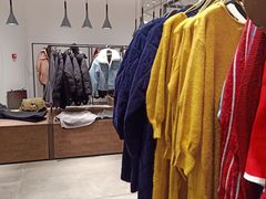 -URBAN REVIVO(西安Momopark店)