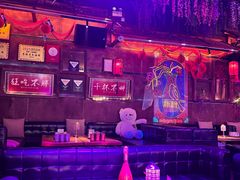 -喜鹊音乐酒馆(西街店)