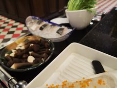 手打鲜墨鱼滑-一哥澳门豆捞 · 十七年经典澳门火锅(四季天地店)