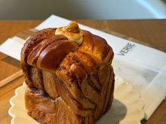-VERIE BAKEHOUSE
