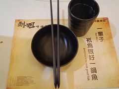 餐具摆设-刘姐啤酒鱼民族演艺餐厅(西街总店)