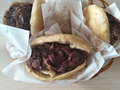 -闫家驴肉火烧(五四店)