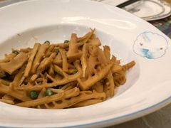 -套娃酒店-中餐厅