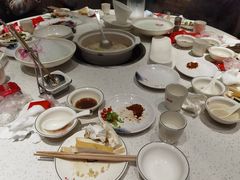 -三人行骨头王火锅(长寿店)