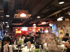 大堂-鲜入围煮花胶鸡海鲜火锅