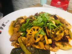 -拿渡·水煮鱼麻辣香锅(王府井奥莱·香江小镇店)