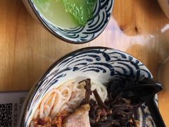 -笋爷高汤嗦螺粉·螺蛳粉(上社店)