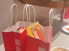 -海底捞火锅(宝龙广场夜宵主题店)
