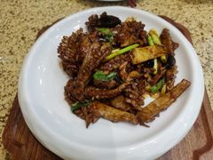 -鹊华居·地道鲁菜·海鲜·融合味(大明湖店)