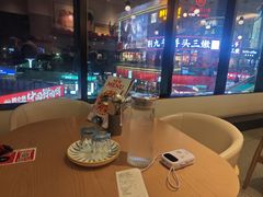 -必胜客(璞丽中心店)