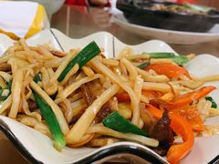 虫草花笋炒五花-老客家美食• 竹筒饭• 河鲜(龙门永汉店)
