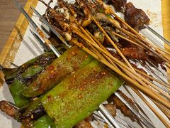 -街角等你.大连海鲜烧烤.经典铁板海鲜串(西安路店)