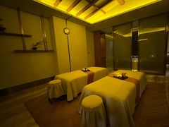 -爱乐国际温泉水疗会