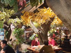 -城墙拐拐火锅(三峡广场黑金冠店)