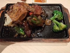 铁板黑椒牛仔骨-避风塘(宝山万达店)