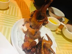 招牌烤乳鸽-石岐佬中山菜馆(张溪店)