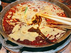 -四小区火锅·巷子里的重庆火锅(花照壁店)