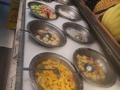 -金滏山·烤肉海鲜火锅自助(襄阳万达店)