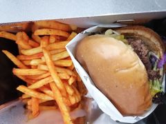 -TRIPS BURGER(大钟寺店)
