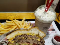 -The Habit Burger Grill 哈比特汉堡(爱琴海店)