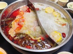 -周良天山牛杂城(天山路总店)
