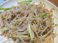 蒜苗炒笨豆芽-老昌春饼(中东大市场店)