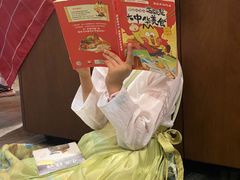 -钟书阁(松江泰晤士小镇店)