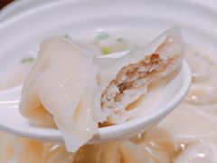 刀鱼馄饨-老半斋(福州路店)