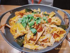 -小山城麻辣香锅(新邻生活广场店)