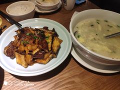 -吕氏疙瘩汤·新鲁菜(新贵和店)