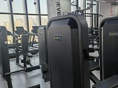 -跃动游泳健身俱乐部(新华传媒店)
