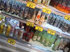 零售区-好特卖HotMaxx(杭州滨江宝龙城店)